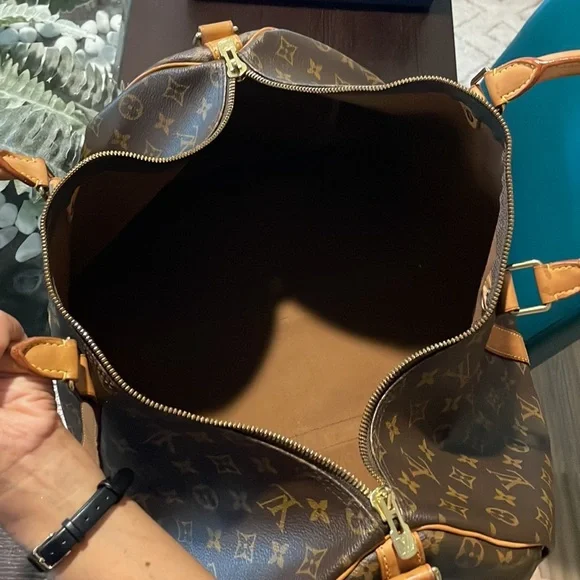 Louis Vuitton Bag - Picture 6 of 9